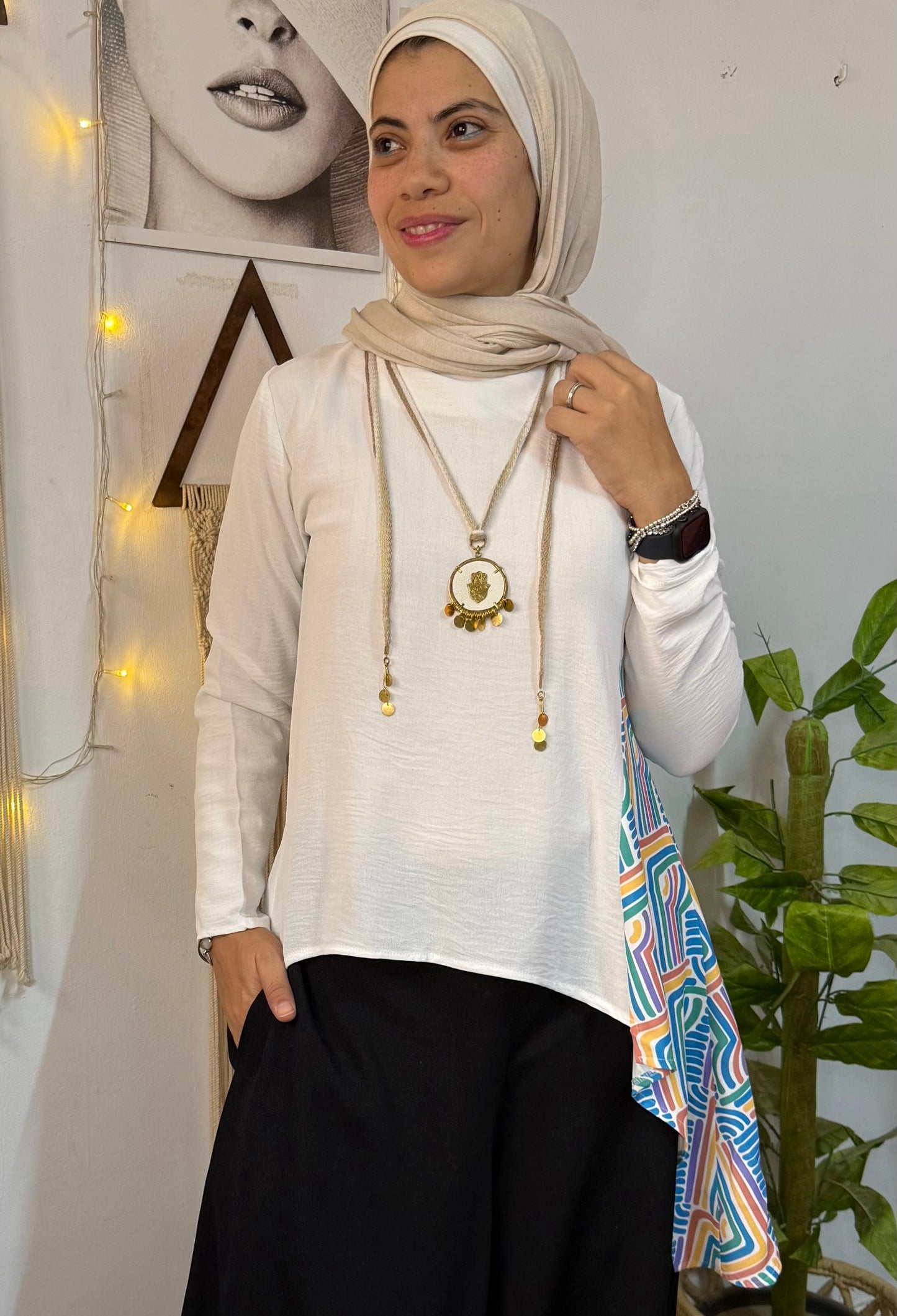 Floral blouse بلوزه بقصه منقوشه