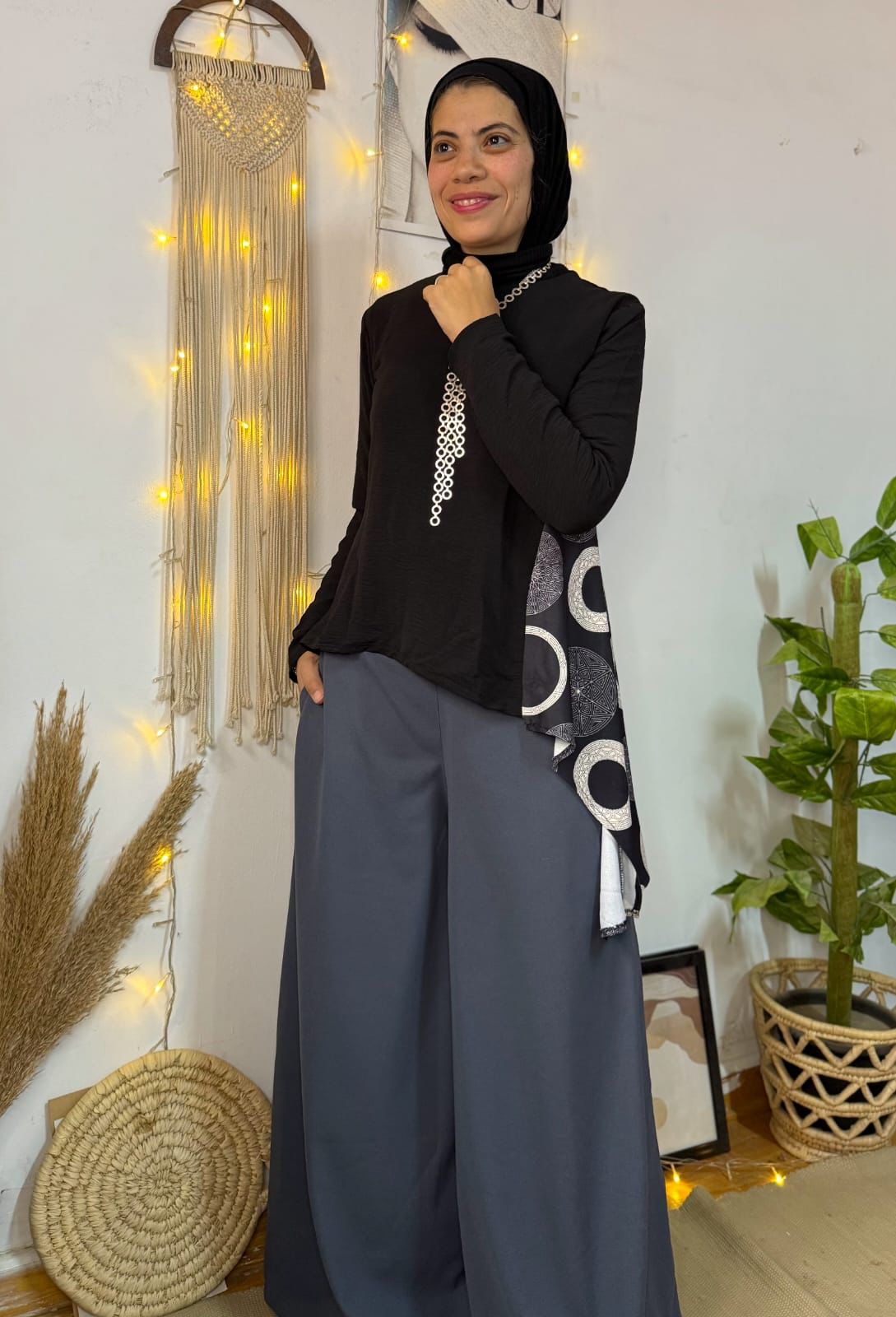 Floral blouse بلوزه بقصه منقوشه