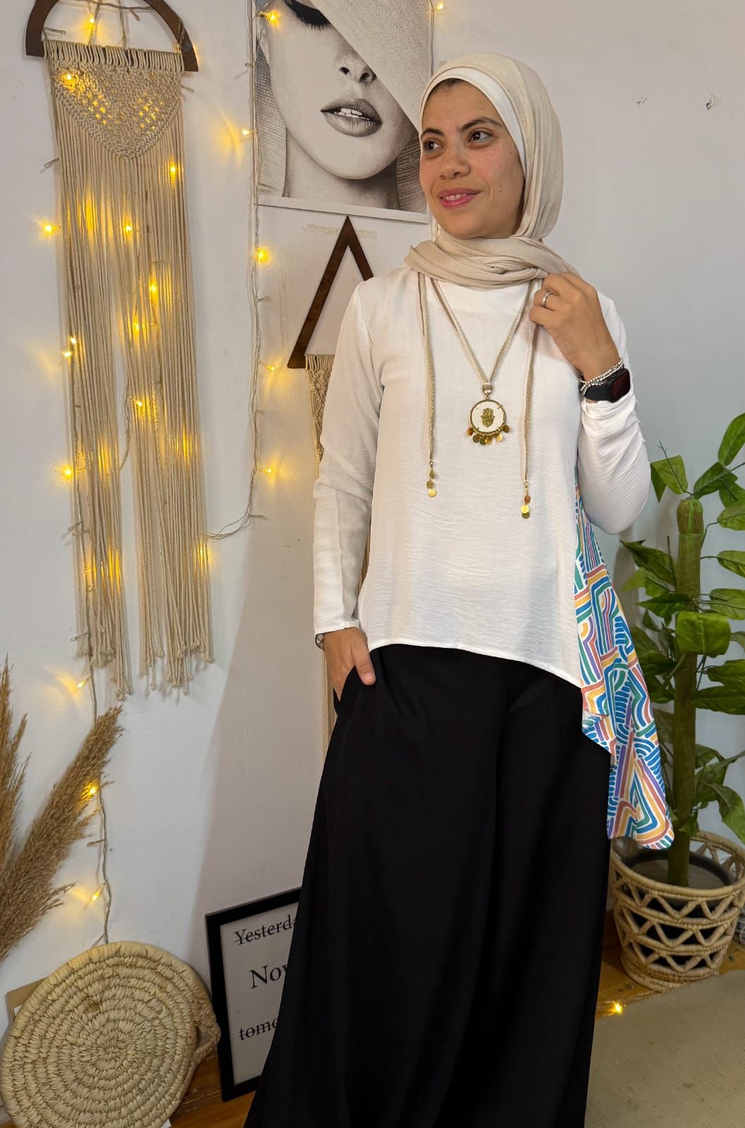 Floral blouse بلوزه بقصه منقوشه