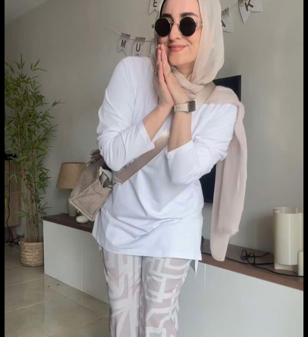 Basic Long Tee 2026