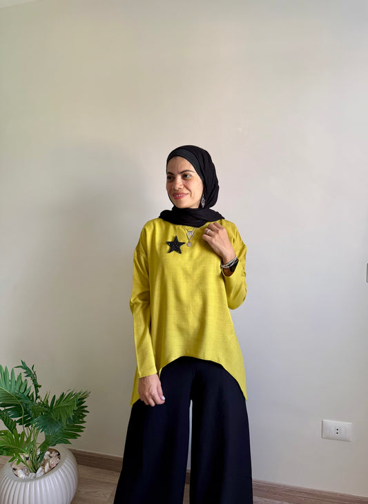 بلوزة اوفر سايز بقصات جانبيه